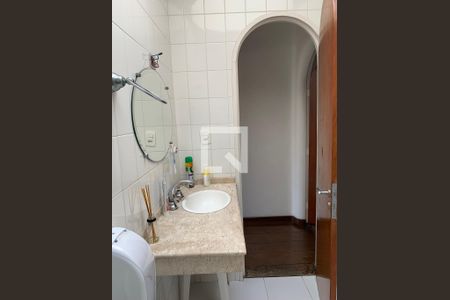 Casa para alugar com 492m², 3 quartos e 5 vagasBanheiro