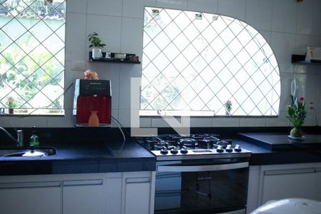 Casa para alugar com 492m², 3 quartos e 5 vagasCozinha - Armários