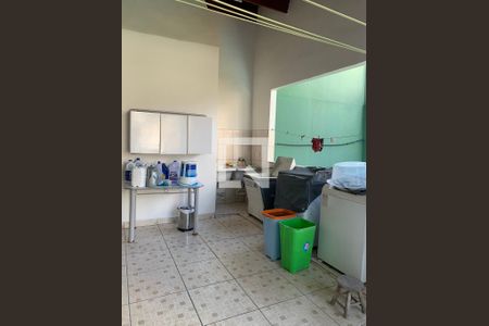 Casa para alugar com 492m², 3 quartos e 5 vagasLavanderia