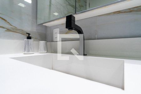 Apartamento para alugar com 33m², 1 quarto e sem vagaBanheiro da Suíte Detalhe