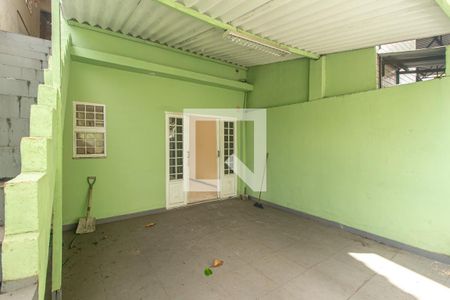 Casa para alugar com 75m², 2 quartos e 1 vaga Casa para alugar com 75m², 2 quartos e 1 vagaQuintal