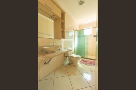 Casa para alugar com 75m², 2 quartos e 1 vaga Casa para alugar com 75m², 2 quartos e 1 vagaBanheiro