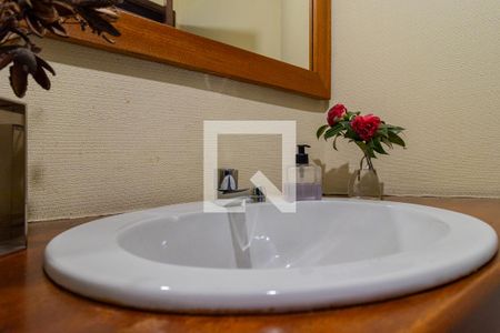 Casa à venda com 343m², 5 quartos e 4 vagasLavabo