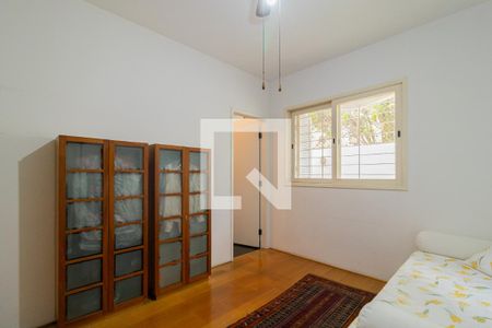 Casa à venda com 343m², 5 quartos e 4 vagasSuíte 2