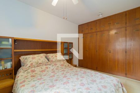 Casa à venda com 343m², 5 quartos e 4 vagasSuíte 1