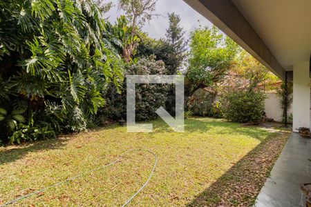 Casa à venda com 343m², 5 quartos e 4 vagasÁrea externa