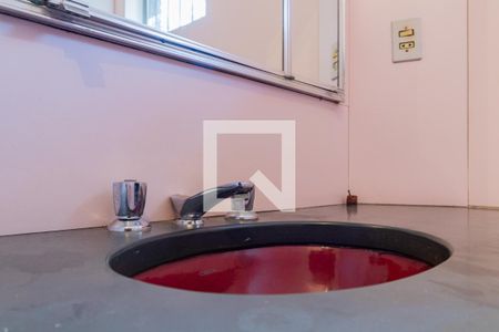 Casa à venda com 343m², 5 quartos e 4 vagasBanheiro da Suíte 4