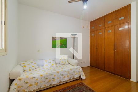 Casa à venda com 343m², 5 quartos e 4 vagasSuíte 2