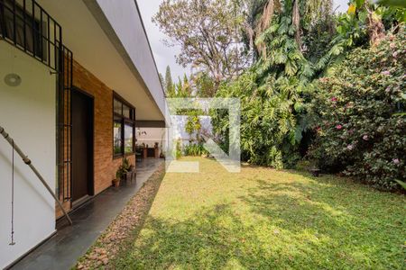 Casa à venda com 343m², 5 quartos e 4 vagasÁrea externa