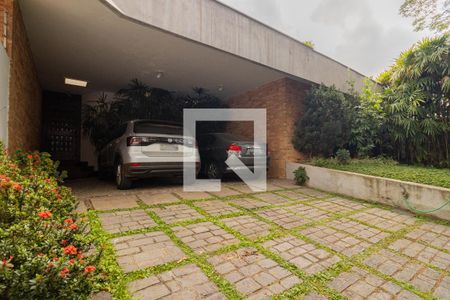 Casa à venda com 343m², 5 quartos e 4 vagasGaragem