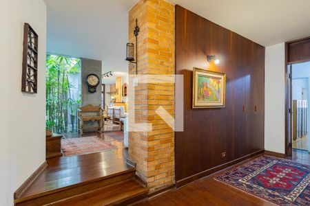 Casa à venda com 343m², 5 quartos e 4 vagasSala