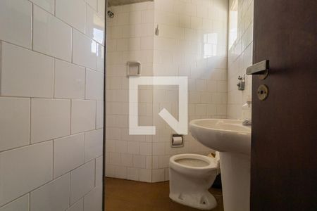 Casa à venda com 343m², 5 quartos e 4 vagasBanheiro de serviço