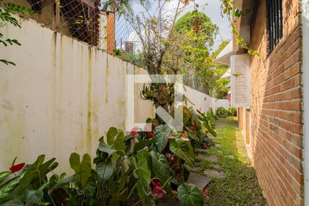 Casa à venda com 343m², 5 quartos e 4 vagasÁrea externa