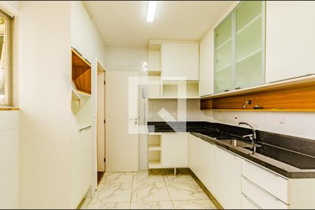 Apartamento para alugar com 133m², 3 quartos e 2 vagas Apartamento para alugar com 133m², 3 quartos e 2 vagasCozinha