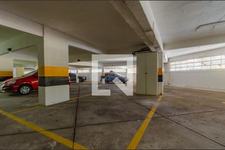 Garagem - 2 vagas de apartamento para alugar com 3 quartos, 133m² em Itaigara, Salvador