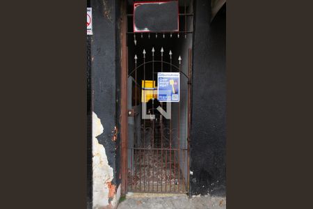 Fachada de casa para alugar com 1 quarto, 40m² em Parque Paineiras, São Paulo