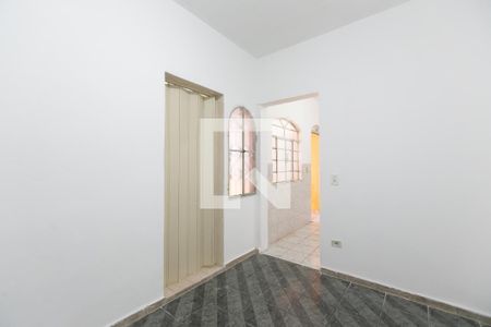 Sala de casa para alugar com 1 quarto, 40m² em Parque Paineiras, São Paulo