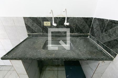 Pia de casa para alugar com 1 quarto, 40m² em Parque Paineiras, São Paulo