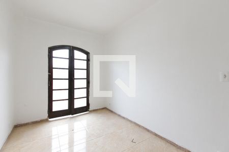 Quarto de casa para alugar com 1 quarto, 40m² em Parque Paineiras, São Paulo