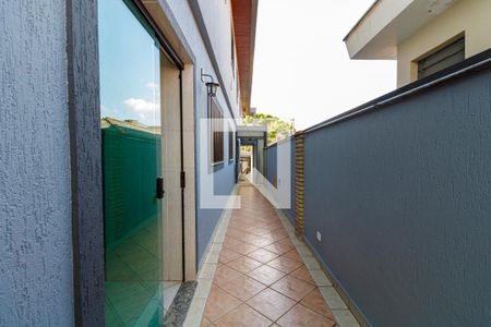 Casa à venda com 300m², 4 quartos e 4 vagasCorredor