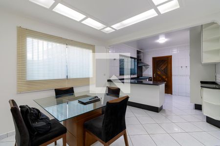 Casa à venda com 300m², 4 quartos e 4 vagasSala de Jantar