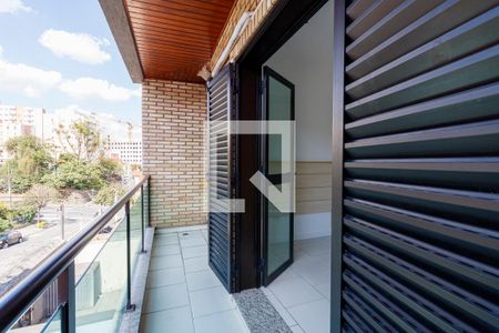 Casa à venda com 300m², 4 quartos e 4 vagasSacada quarto 3