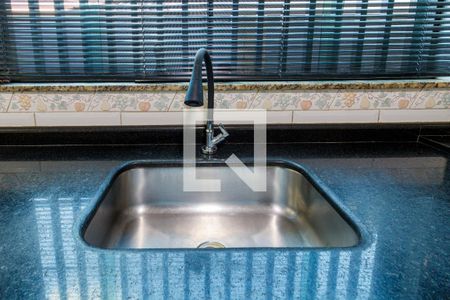 Casa à venda com 300m², 4 quartos e 4 vagasCozinha - Torneira