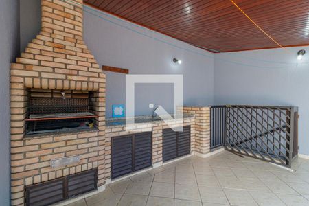 Casa à venda com 300m², 4 quartos e 4 vagasChurrasqueira