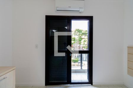 Casa à venda com 300m², 4 quartos e 4 vagasSacada quarto 3