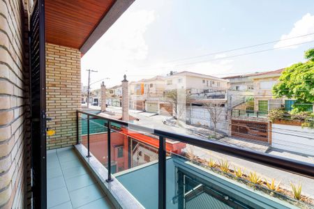 Casa à venda com 300m², 4 quartos e 4 vagasSacada quarto 3