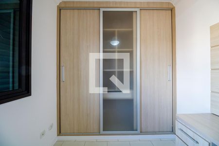 Casa à venda com 300m², 4 quartos e 4 vagasQuarto 1 - Armários