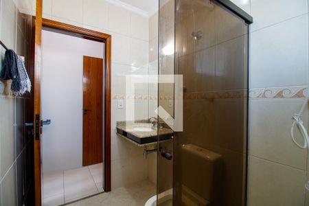 Casa à venda com 300m², 4 quartos e 4 vagasBanheiro da Suíte 2