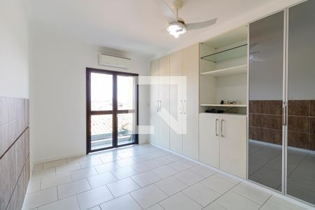Casa à venda com 300m², 4 quartos e 4 vagasQuarto 2 - Suíte