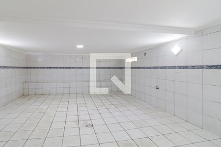 Casa à venda com 300m², 4 quartos e 4 vagasPorão 