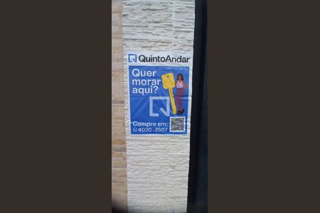 Casa à venda com 250m², 3 quartos e 2 vagas Casa à venda com 250m², 3 quartos e 2 vagasFachada