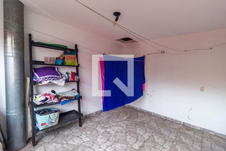 Casa à venda com 250m², 3 quartos e 2 vagas Casa à venda com 250m², 3 quartos e 2 vagasÁrea de Serviço