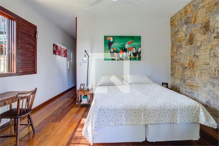 Casa à venda com 3 quartos, 356m² em Interlagos, São Paulo