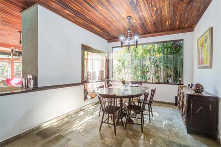 Casa à venda com 3 quartos, 356m² em Interlagos, São Paulo
