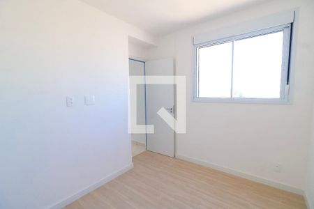 Quarto 2 de apartamento para alugar com 2 quartos, 34m² em Vila Mira, São Paulo