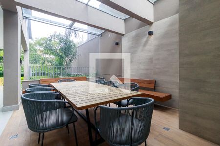 Apartamento à venda com 186m², 3 quartos e 3 vagas Apartamento à venda com 186m², 3 quartos e 3 vagasChurrasqueira