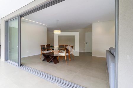 Apartamento à venda com 186m², 3 quartos e 3 vagas Apartamento à venda com 186m², 3 quartos e 3 vagasSala - Varanda