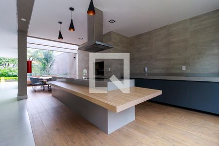 Apartamento à venda com 186m², 3 quartos e 3 vagas Apartamento à venda com 186m², 3 quartos e 3 vagasChurrasqueira