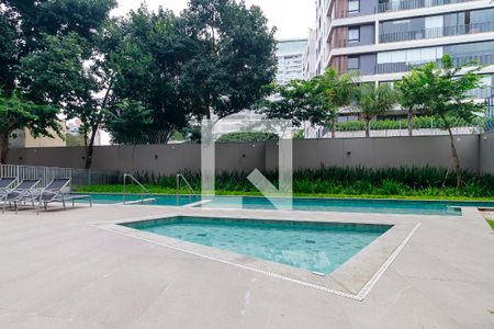 Apartamento à venda com 186m², 3 quartos e 3 vagas Apartamento à venda com 186m², 3 quartos e 3 vagasPiscinas