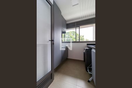 Apartamento à venda com 186m², 3 quartos e 3 vagas Apartamento à venda com 186m², 3 quartos e 3 vagasÁrea de Serviço