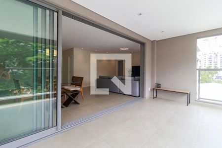 Apartamento à venda com 186m², 3 quartos e 3 vagas Apartamento à venda com 186m², 3 quartos e 3 vagasSala - Varanda