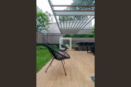 Apartamento à venda com 186m², 3 quartos e 3 vagas Apartamento à venda com 186m², 3 quartos e 3 vagasLiving