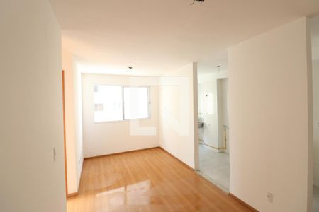Sala de apartamento para alugar com 2 quartos, 46m² em Alcantara, São Gonçalo