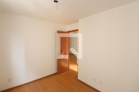 Quarto 2 de apartamento para alugar com 2 quartos, 46m² em Alcantara, São Gonçalo