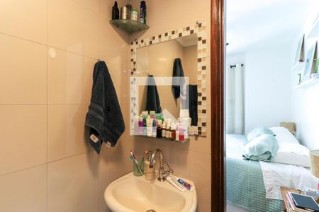 Apartamento à venda com 77m², 3 quartos e 1 vaga Apartamento à venda com 77m², 3 quartos e 1 vagaBanheiro da Suíte