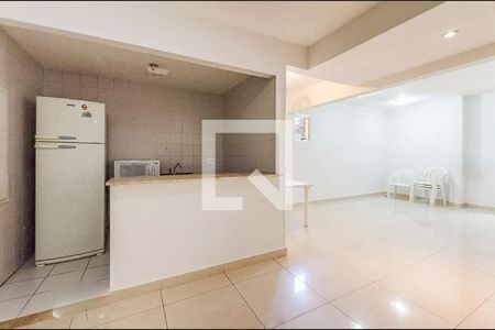 Apartamento para alugar com 50m², 2 quartos e 1 vaga Apartamento para alugar com 50m², 2 quartos e 1 vagaÁrea comum - Salão de festas